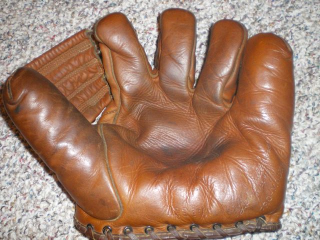 Ted Williams Wilson A2210 Front